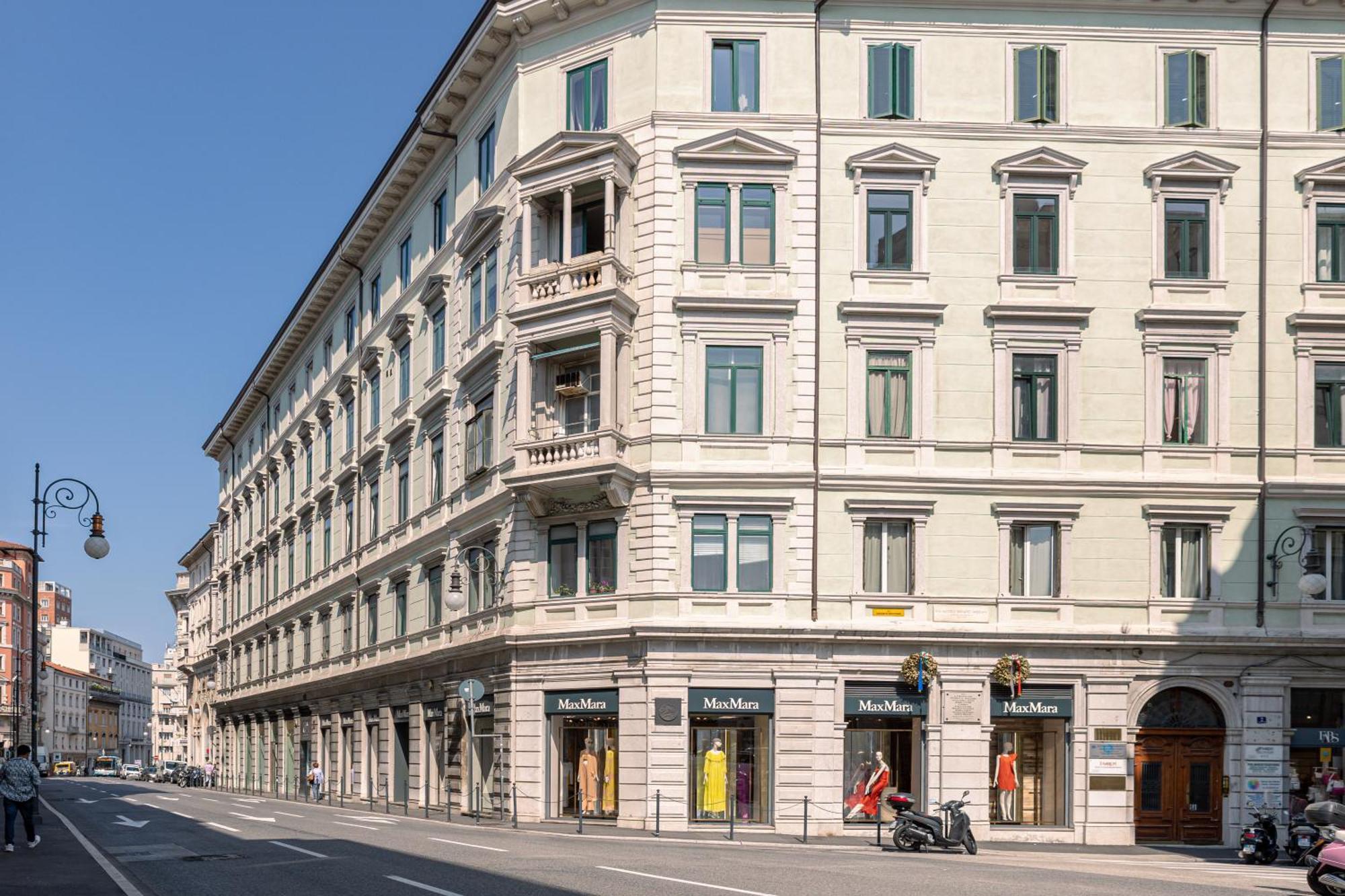 Suite Liberty View - Trieste Center Ponte Rosso Экстерьер фото
